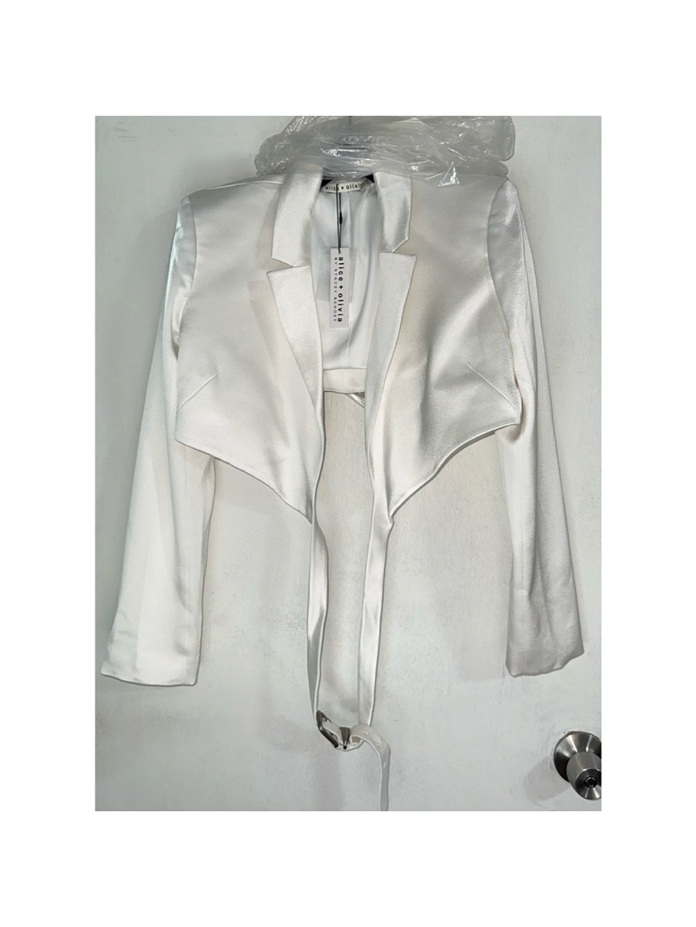 Alice + Olivia Leone Off White Cropped Wrap Belted Buckle Blazer - Picture 6 of 16